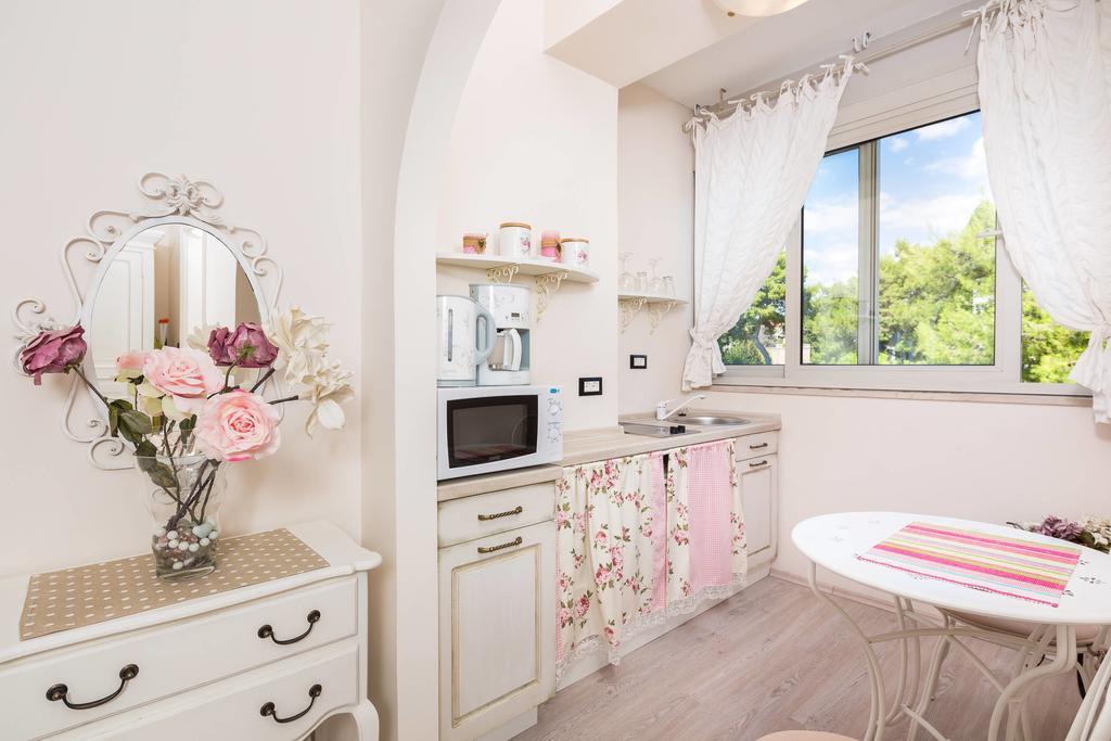 Beach Apartment - Demi Split Room photo