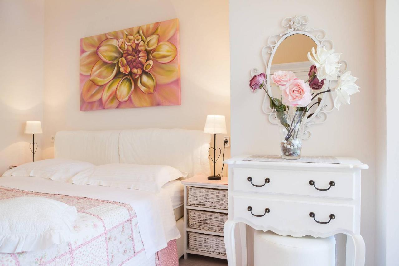 Beach Apartment - Demi Split Room photo